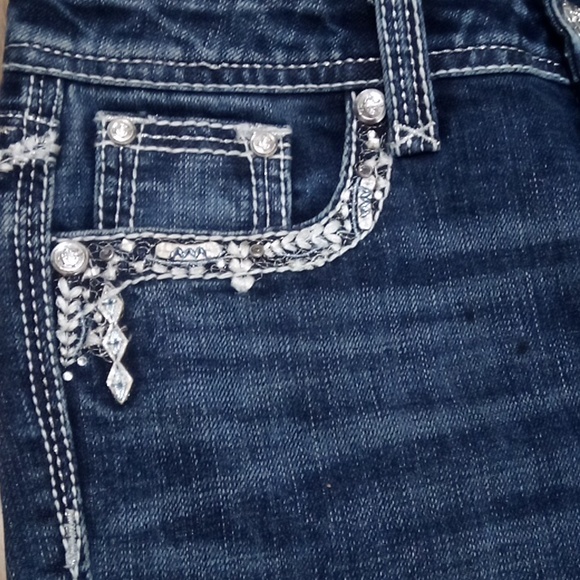 Grace in LA Women's NWT Jeans 27 Bootcut Embroidered Rhinestones DEFECT - Picture 6 of 10